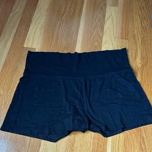 GAPBODY SHORTS